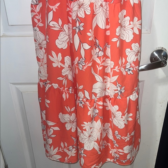 Floral Coral and White Sundress - Picture 4 of 8